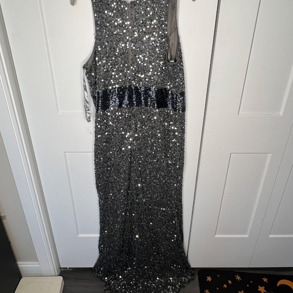 Mac Duggal NWOT Sequin Empire Waist Sleeveless Column Evening Gown Women's 16 - Picture 8 of 9